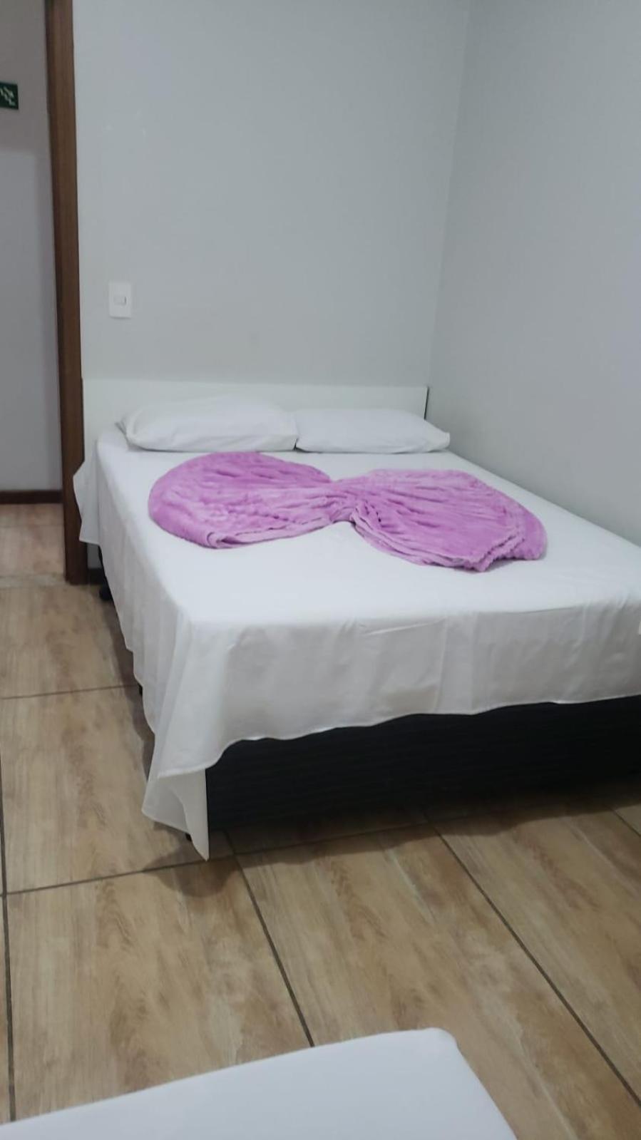 Pousada Leatis Marília Exteriör bild
